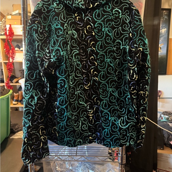 Chicos Chico’s Black blu and green embroidery embossed waist coat. Size large - Picture 4 of 7